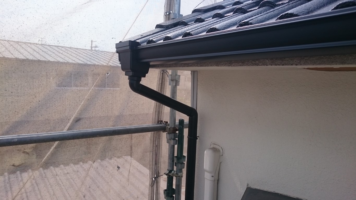 重ね張り モルタル 金属サイディング 雨とい 嵯峨野ワークス 京都の屋根 外壁 雨とい Etc 外装工事専門店